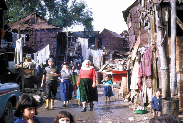 087-Beirut-refuge-camp