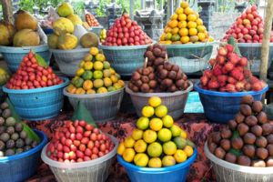 Photo of fruit market.