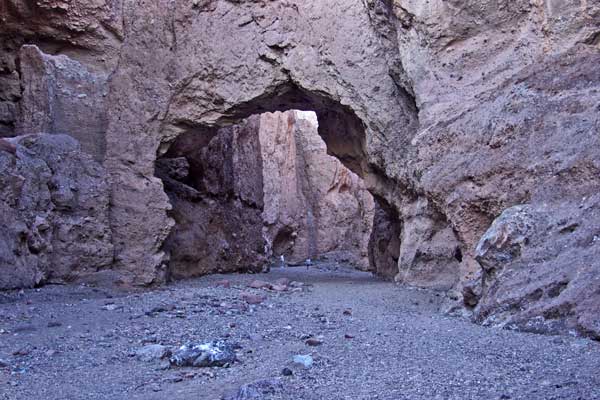 Click here to return to the Death Valley page.