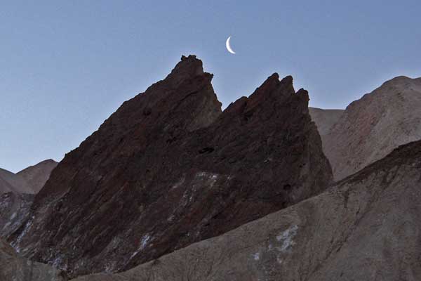 Click here to return to the Death Valley page.