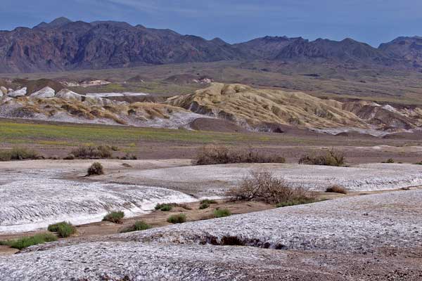 Click here to return to the Death Valley page.