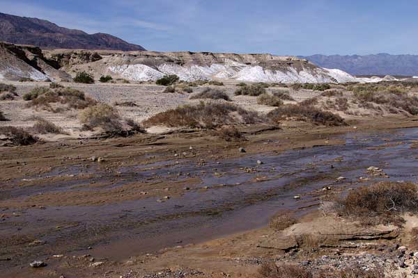 Click here to return to the Death Valley page.